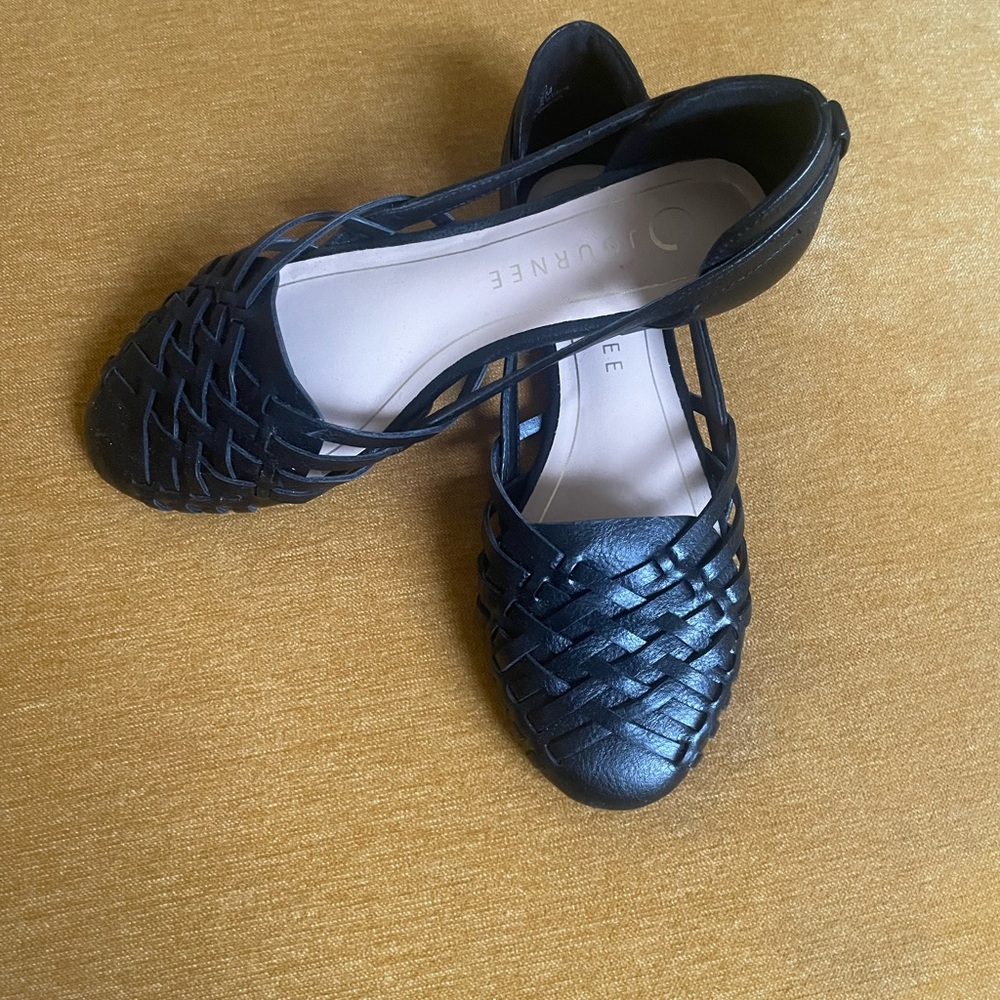 Journee Collection Black Woven Flats